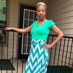 Meet your Posher, Crystal